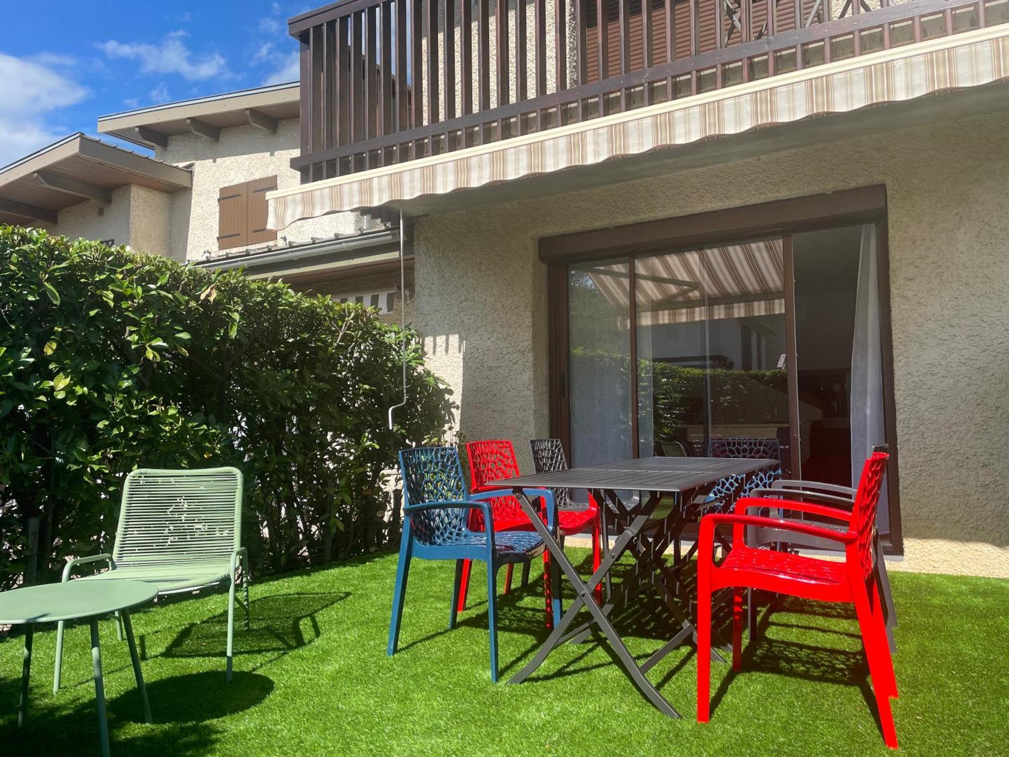 Maison Tres Agreable Avec Exterieurs, Bien Situee Au Plan D'Eau Embrun Ngoại thất bức ảnh
